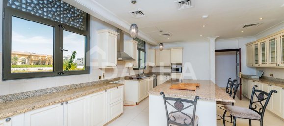 6 bedrooms Villa in Palm Jumeirah, UAE No. 27907 6