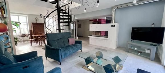 6 rooms House in Jargeau, France No. 330020 4