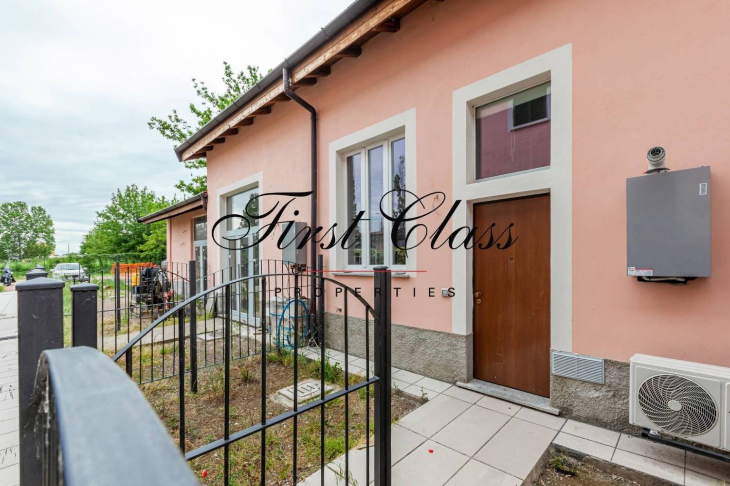 1 غرف نوم شقة في Milan, Italy رقم 377051