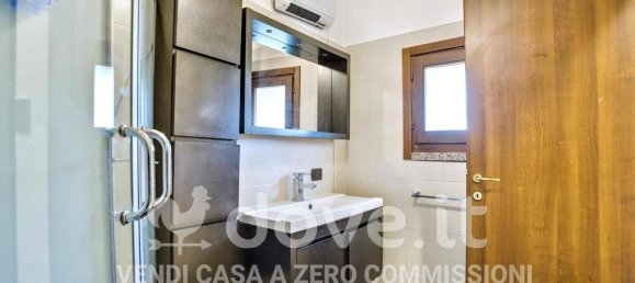 Apartamento de 2 dormitorios en Luino, Italy No. 326560 10