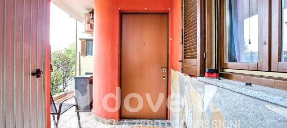 Apartamento de 2 dormitorios en Luino, Italy No. 326560 4