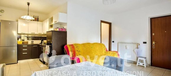 Apartamento de 2 dormitorios en Luino, Italy No. 326560 19