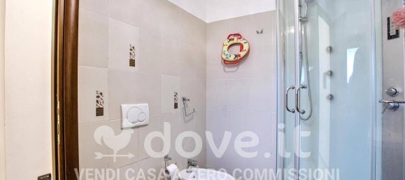 Apartamento de 2 dormitorios en Luino, Italy No. 326560 11