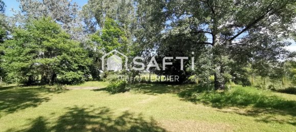 897m² Land in Saint-Andre-de-Cubzac, France No. 107085 5