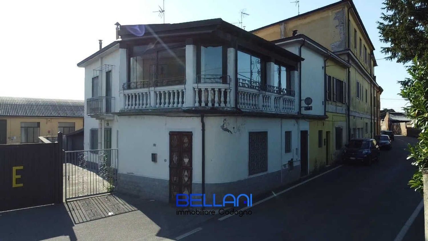Casa de 5 habitaciónes en Corno Giovine, Italy No. 176332