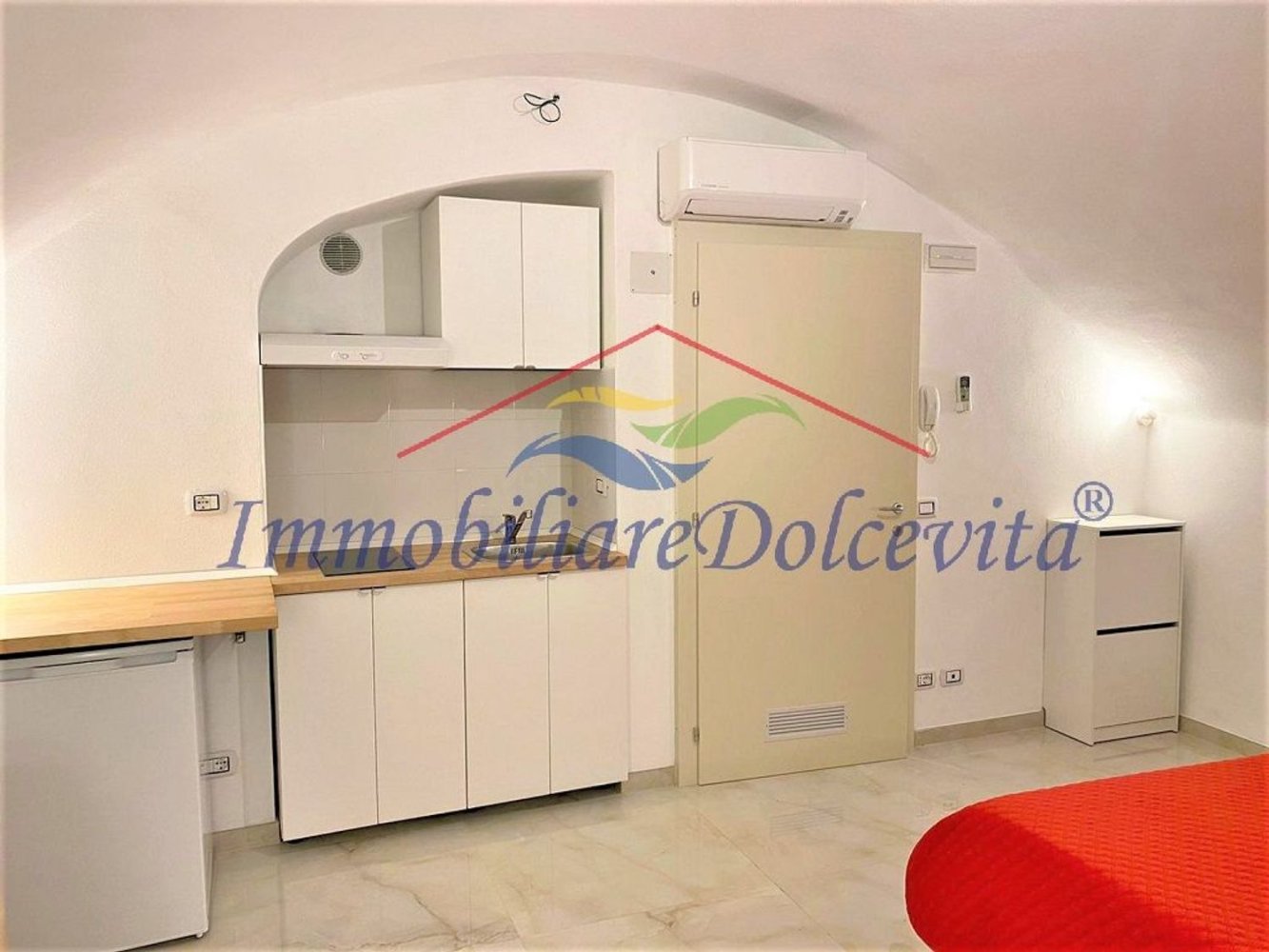 Propriété commerciale à Florence, Italy 43m² No. 378082