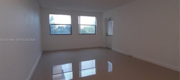 1 Schlafzimmer Gewerbliche Immobilien in Miami, USA, Nr. 614979 22