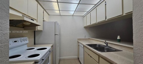 1 Schlafzimmer Gewerbliche Immobilien in Miami, USA, Nr. 614979 6