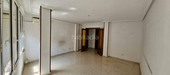 3 bedrooms Apartment in Jaen, Spain No. 156483 2