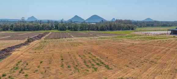 Terreno en Wamuran, Australia 40470 m² No. 241 15