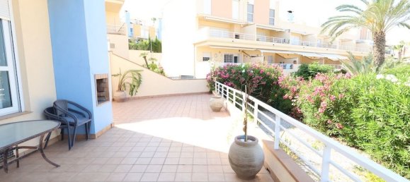 3 غرف نوم منزل في Alicante, Spain رقم 185609 2