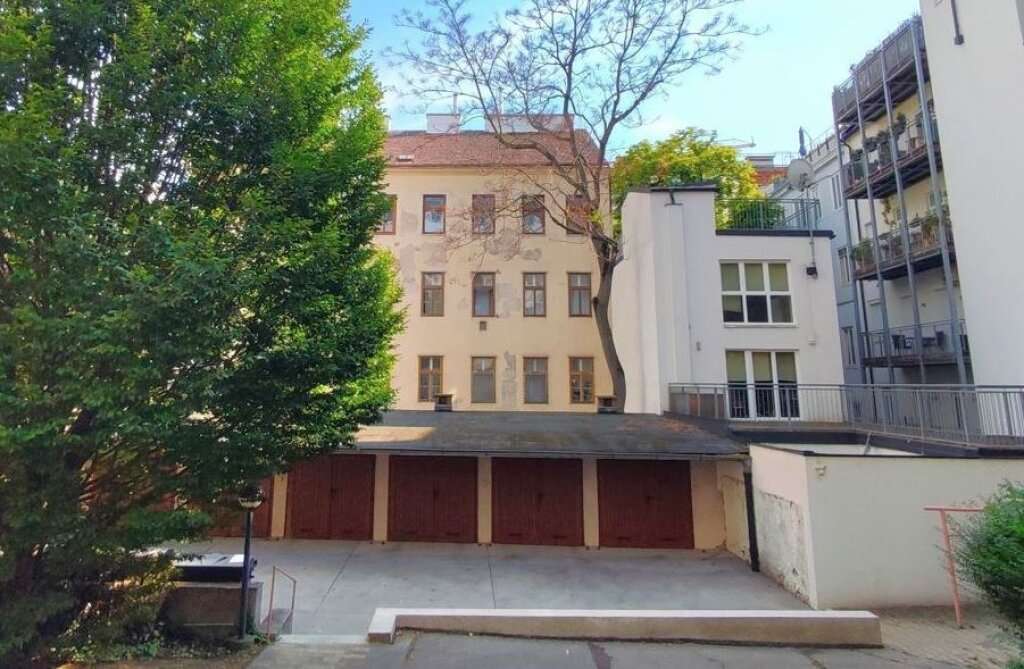 12m² Garage in Ottakring, Austria No. 53952