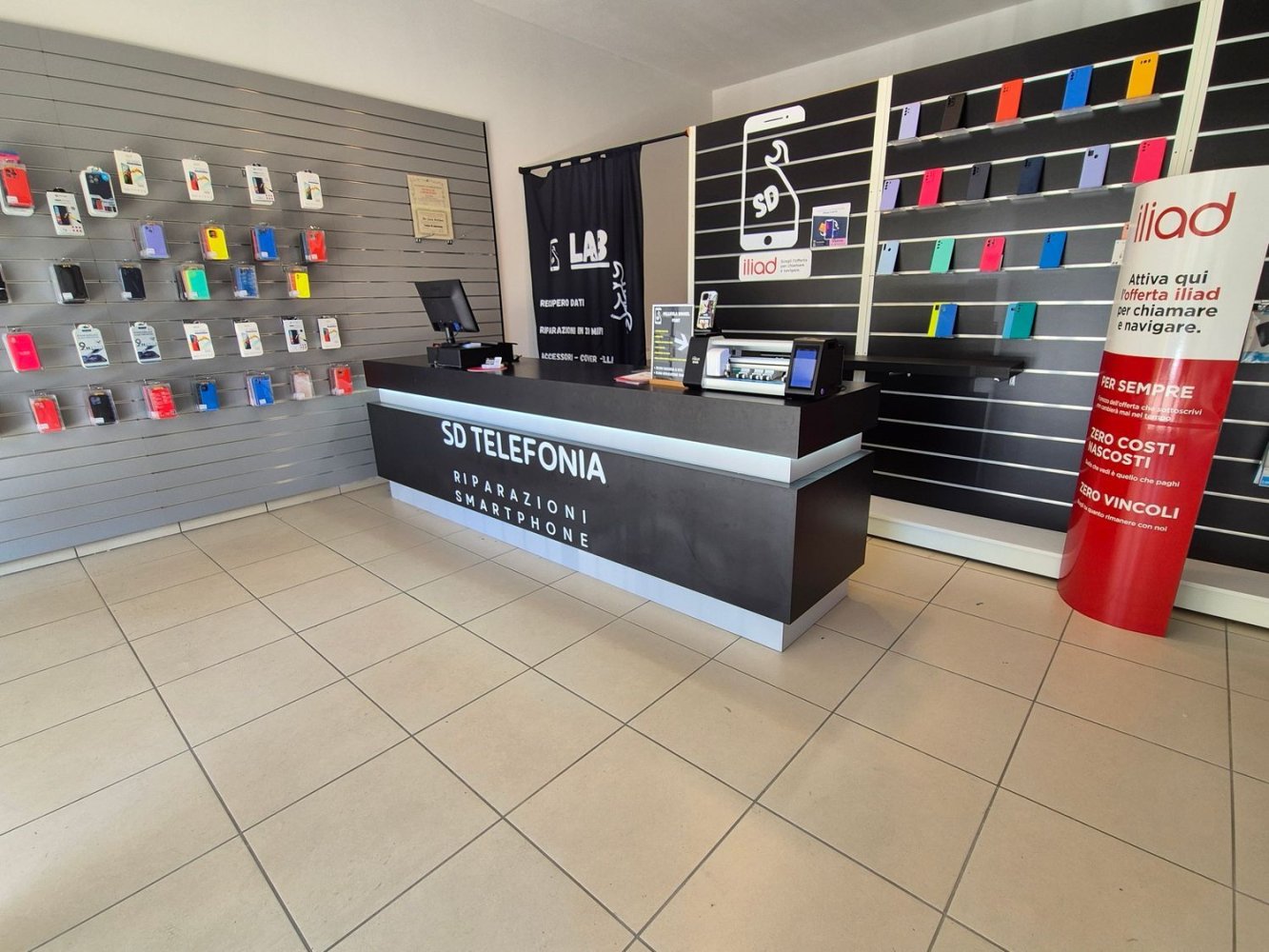 50m² Commercial property in Rome, Italy No. 376404