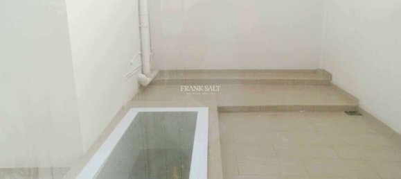 238m² Office in Fgura, Malta No. 12668 5