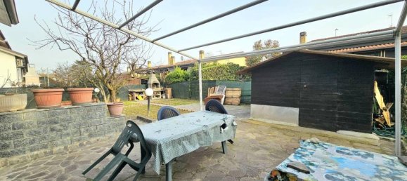 6 rooms House in Casarile, Italy No. 42046 11