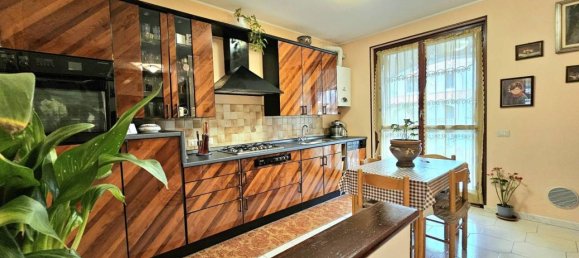 6 rooms House in Casarile, Italy No. 42046 27