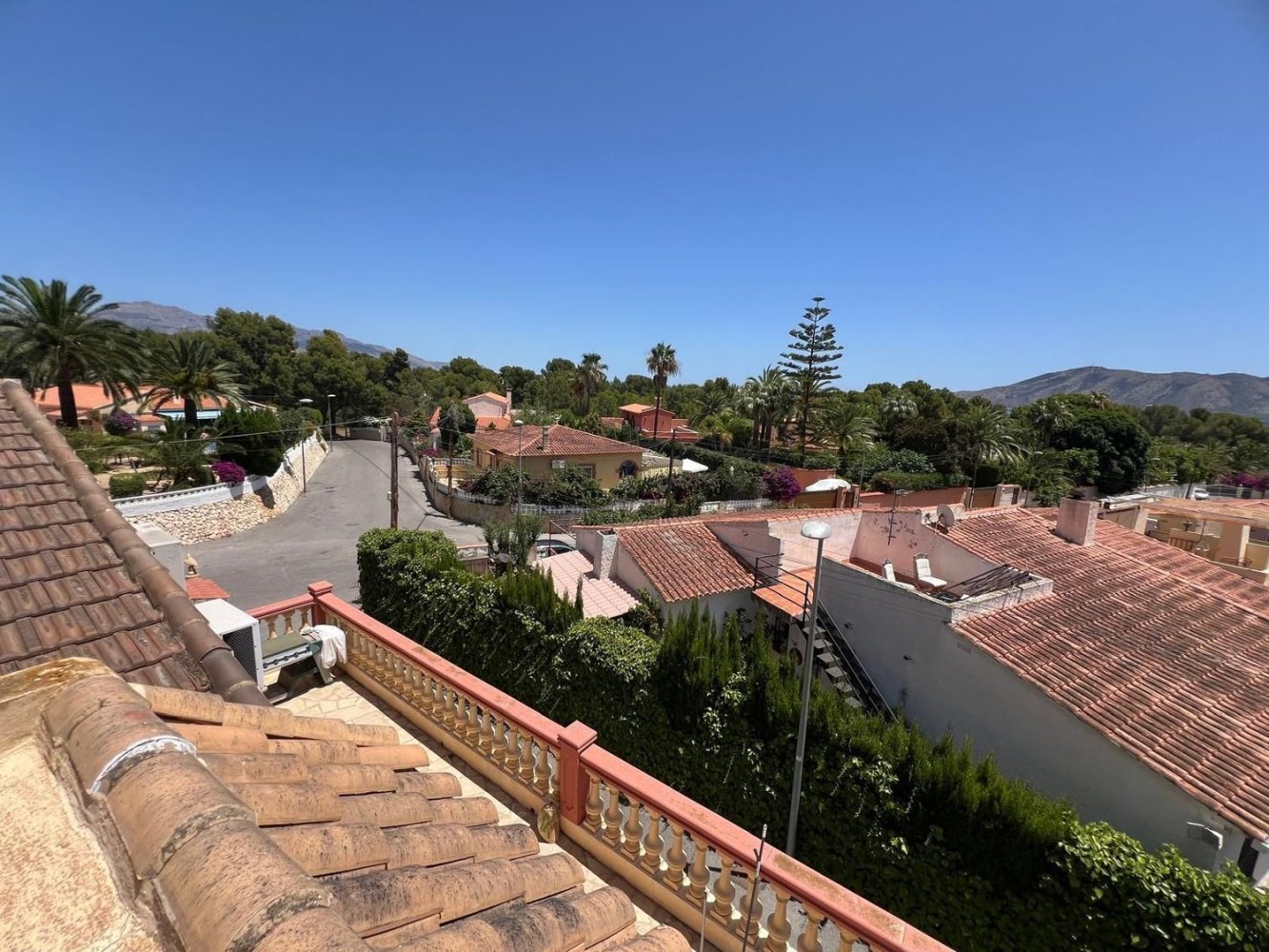 4 bedrooms Villa in La Nucia, Spain No. 199931