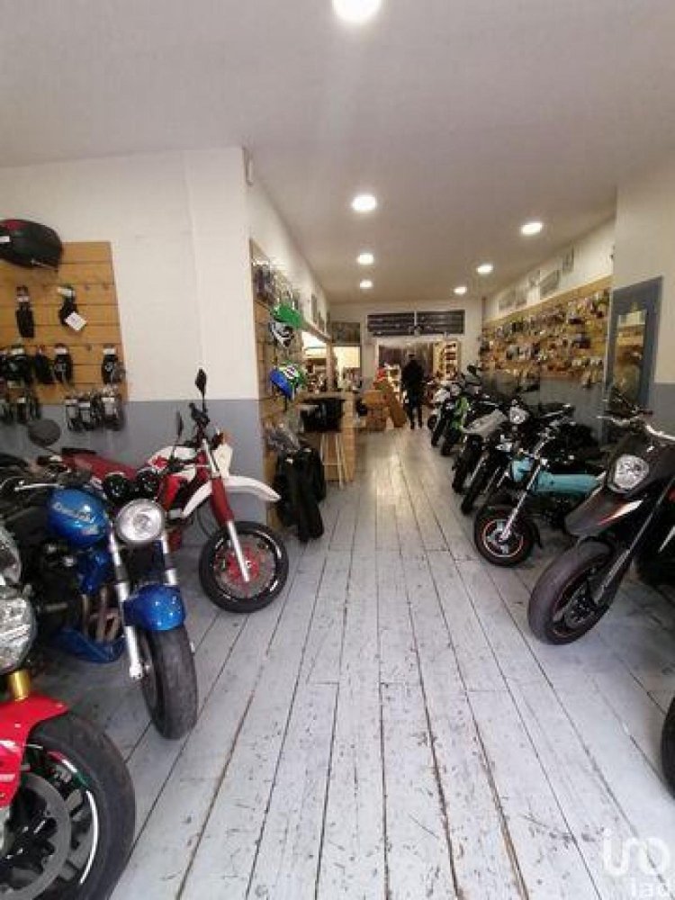 Usine à Toulon, France 600m² No. 18001