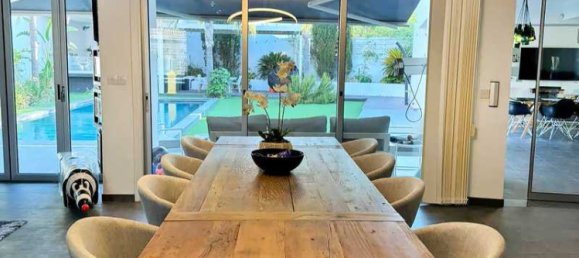 4 bedrooms House in Nicosia, Cyprus No. 13820 6