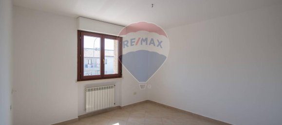 4 rooms Apartment in Ostra, Italy No. 6531 14