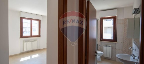 4 rooms Apartment in Ostra, Italy No. 6531 18