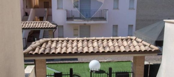 4 rooms Apartment in Ostra, Italy No. 6531 2