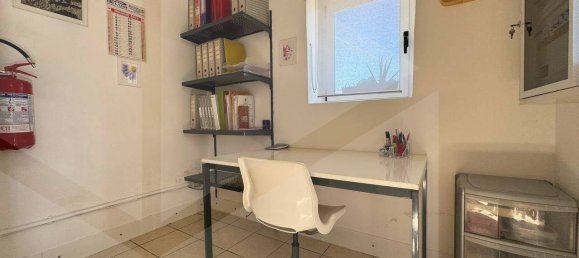 4 rooms House in L'Aquila, Italy No. 17190 22