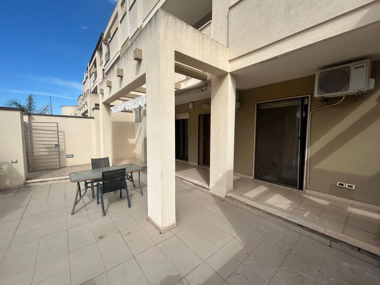 3 bedrooms Apartment in Cavallino, Italy No. 357604