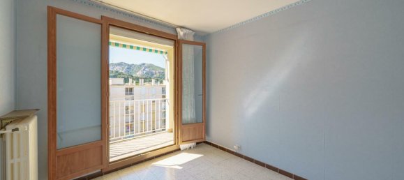 2 bedrooms Apartment in Marseille, France No. 284778 9