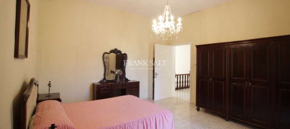 4 غرف نوم منزل في Mqabba, Malta رقم 8067 8