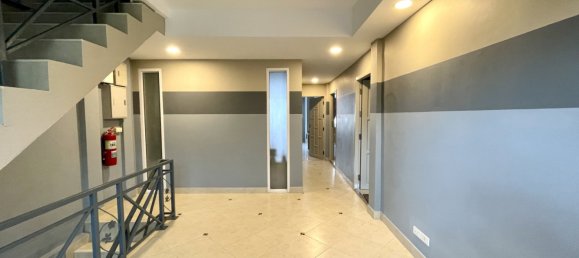 12 bedrooms Apartment in Pattaya, Thailand No. 20119 10