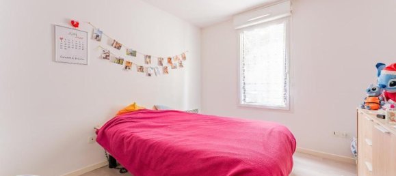 1 bedroom Apartment in Lens, France No. 103296 2