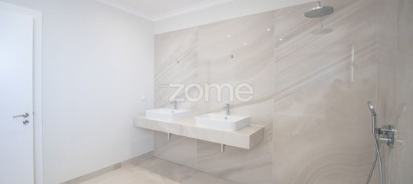 Дом с 3 спальнями в Фуншал, Португалия № 94309 12