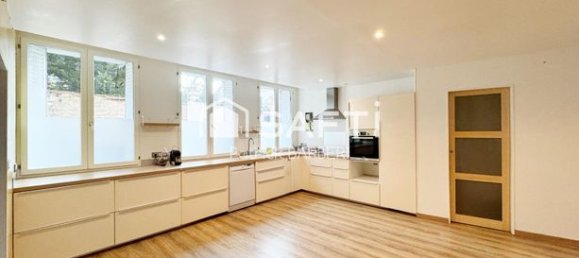 5 bedrooms House in Mezy-sur-Seine, France No. 279327 2