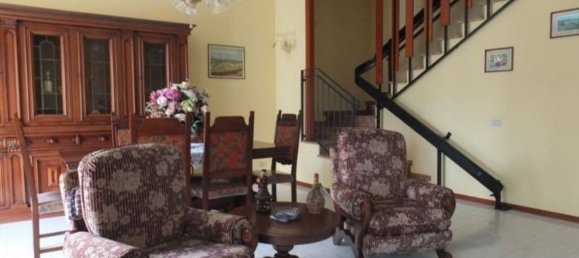 5 rooms House in Scandiano, Italy No. 11065 2