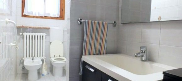 5 rooms House in Scandiano, Italy No. 11065 8