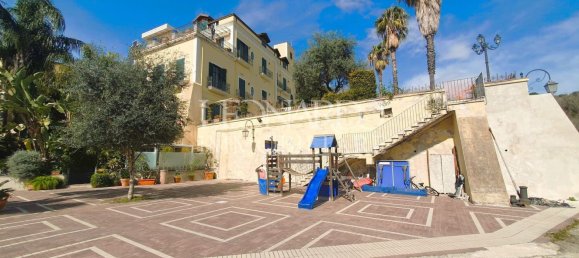 3 rooms Apartment in Naples, Italy No. 73635 26