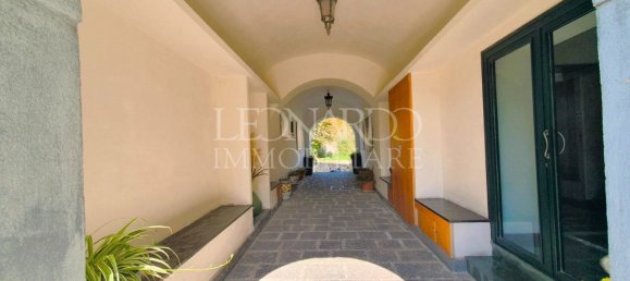 3 rooms Apartment in Naples, Italy No. 73635 20