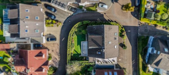 9 rooms House in Remscheid, Germany No. 8151 8