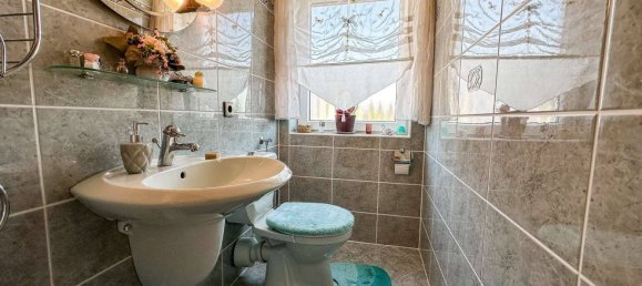 9 rooms House in Remscheid, Germany No. 8151 17