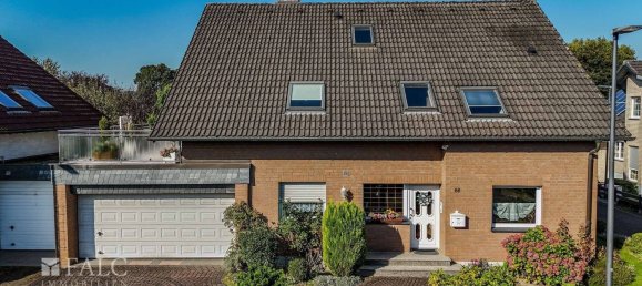 9 rooms House in Remscheid, Germany No. 8151 6