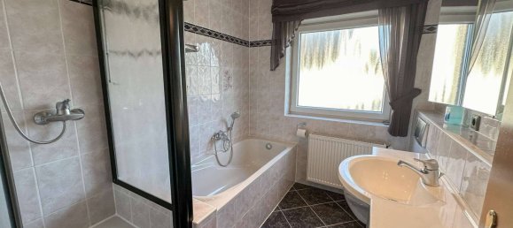 9 rooms House in Remscheid, Germany No. 8151 25