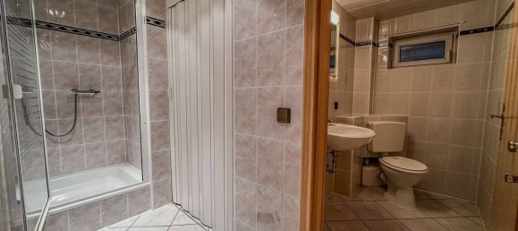 9 rooms House in Remscheid, Germany No. 8151 29