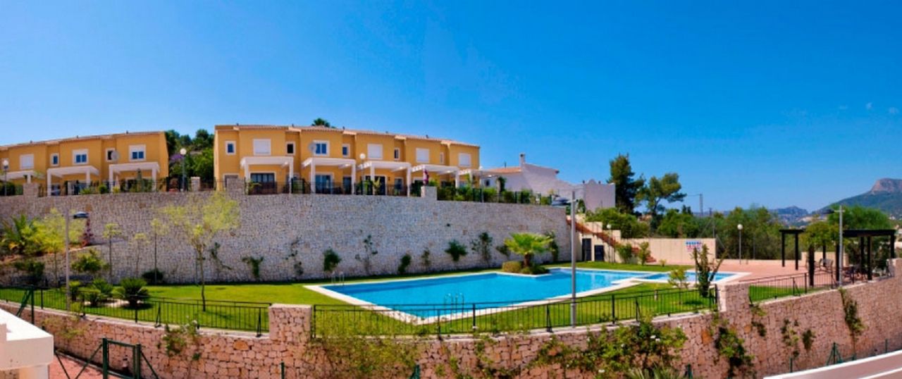 Бунгало с 3 спальнями в Кальпе, Испания № 122614