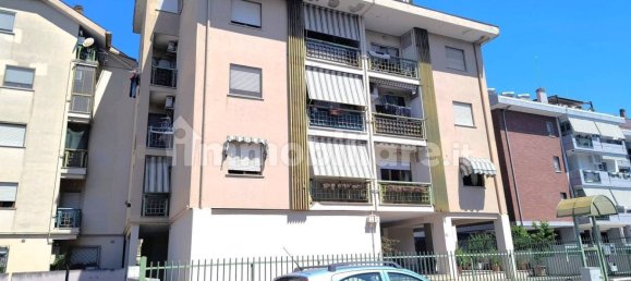 2 bedrooms Apartment in Latina, Italy No. 285395 2