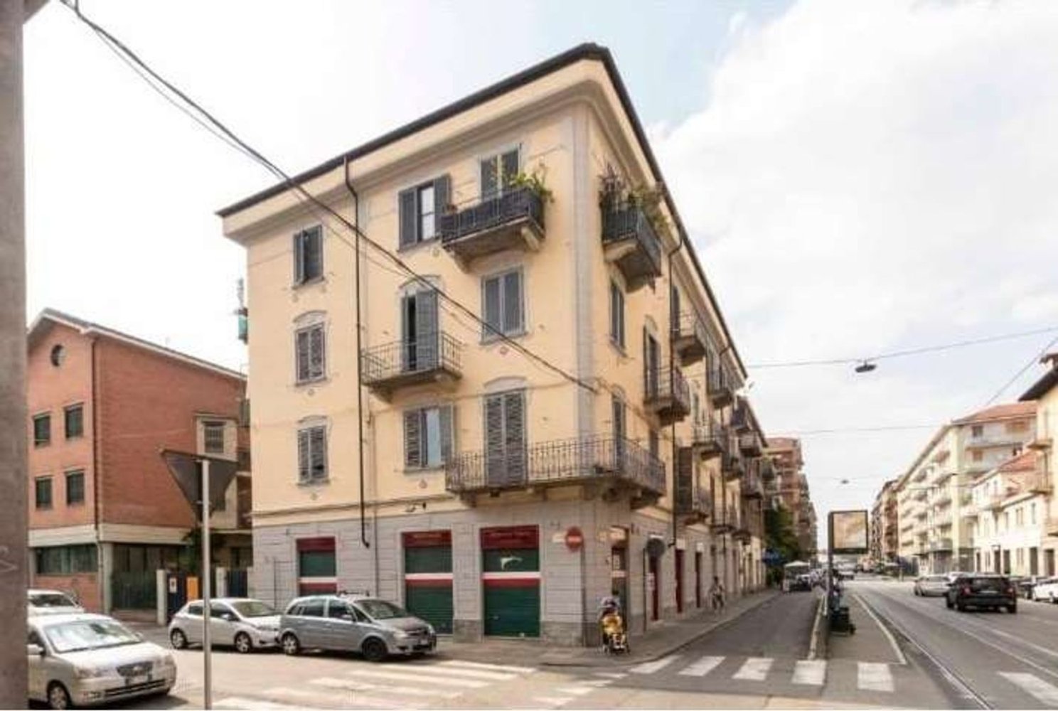 4 chambres Appartement à Turin, Italy No. 333088