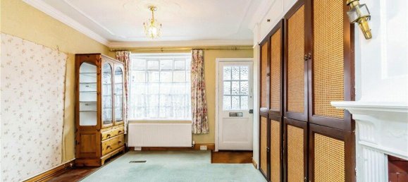 2 bedrooms Commercial property in South Croydon, United Kingdom No. 7989 3