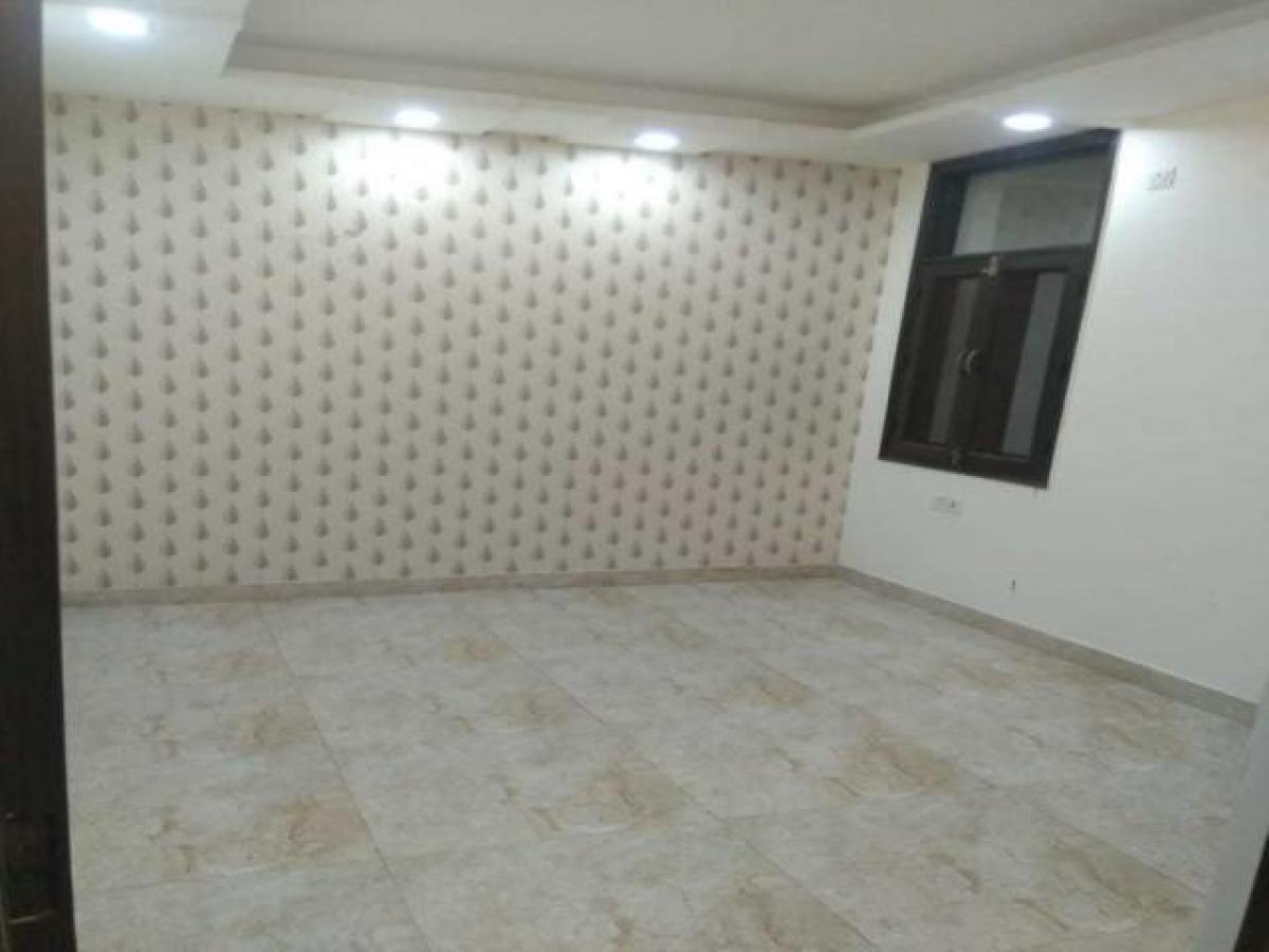 3 bedrooms House in Noida, India No. 64933