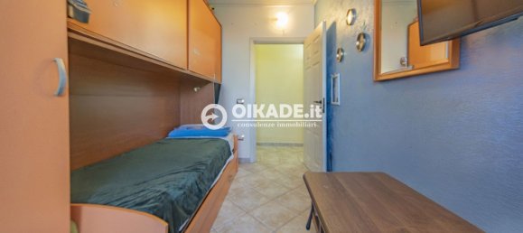 4 Schlafzimmer Wohnung in Capoterra, Italy, Nr. 352611 16