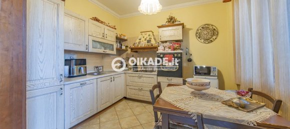 4 Schlafzimmer Wohnung in Capoterra, Italy, Nr. 352611 2